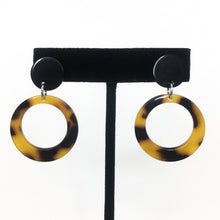 Load image into Gallery viewer, Tortoise Ring Earrings Earrings Turkish Velvet
